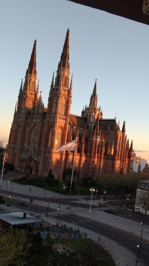 Departamento Plaza Moreno Con Balcon ラプラタ エクステリア 写真